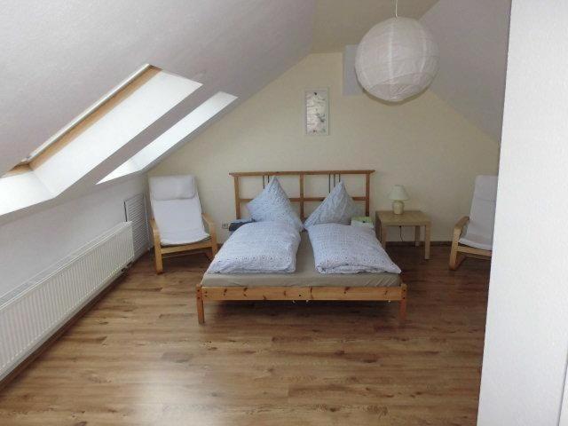Sehr-Schoene-4-Raum-Maisonette-Fewo-Mit-110Qm-Balkon-Zentral-Preiswert-T7 Δρέσδη Εξωτερικό φωτογραφία